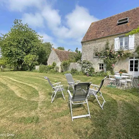 Holiday home Maison De Caractere Avec Jardin, Proche D'argentan, Ideale Pour Peche Et Detente En Campagne - Fr-1-497-131